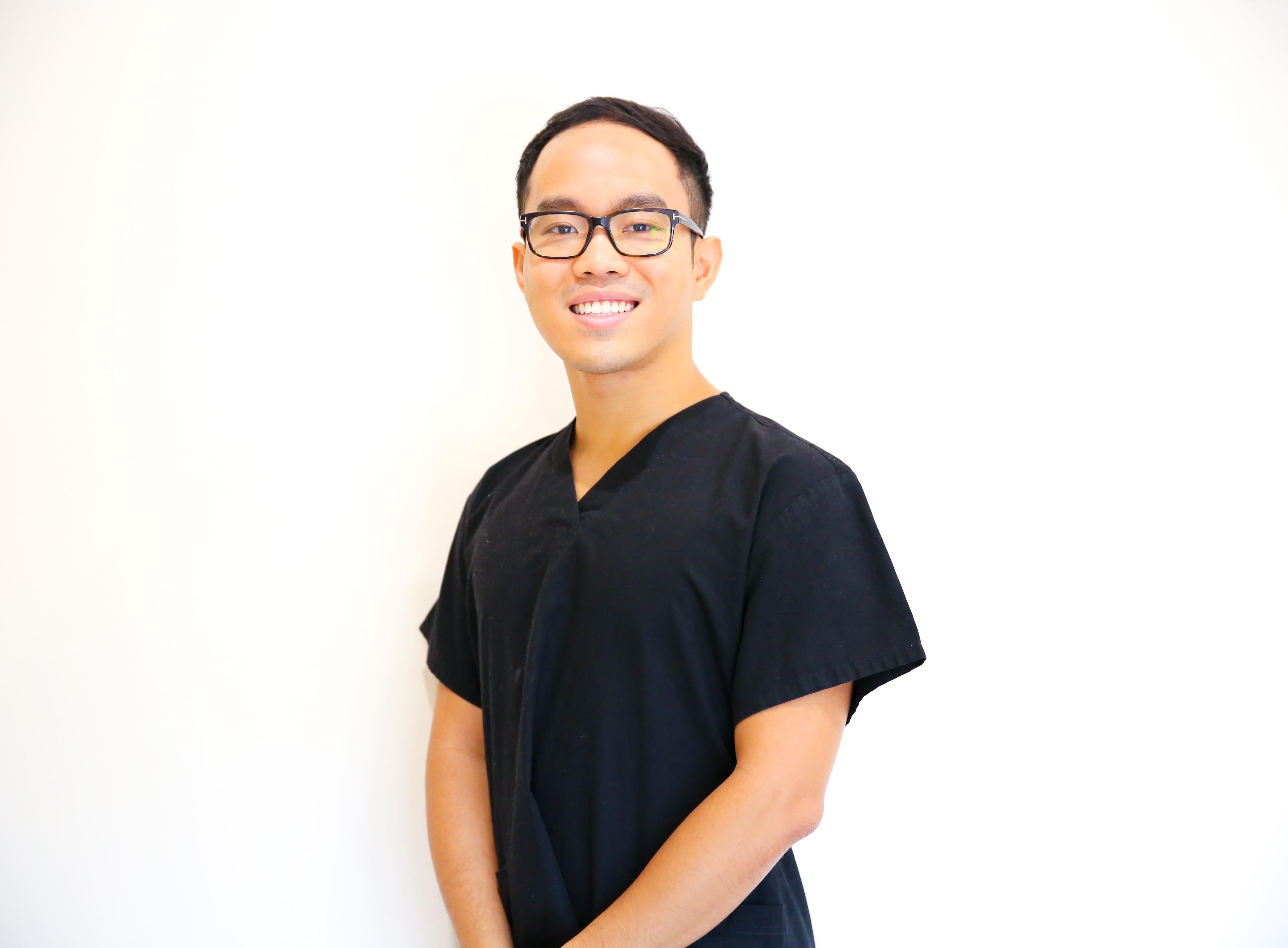 Dr Damian Ha for cosmetic dentist in Sydney